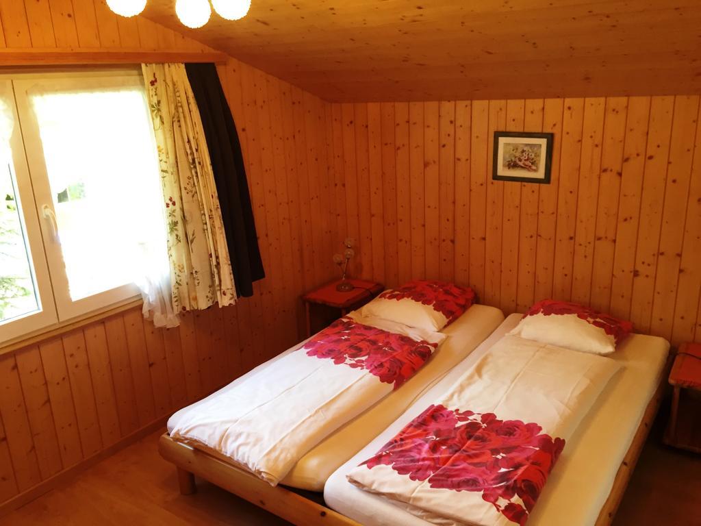 Chalet-Hotel Adler AG Kandersteg Zimmer foto