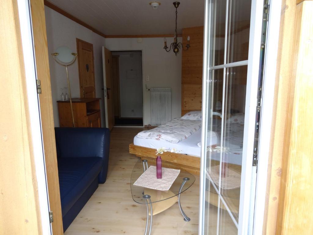 Chalet-Hotel Adler AG Kandersteg Zimmer foto